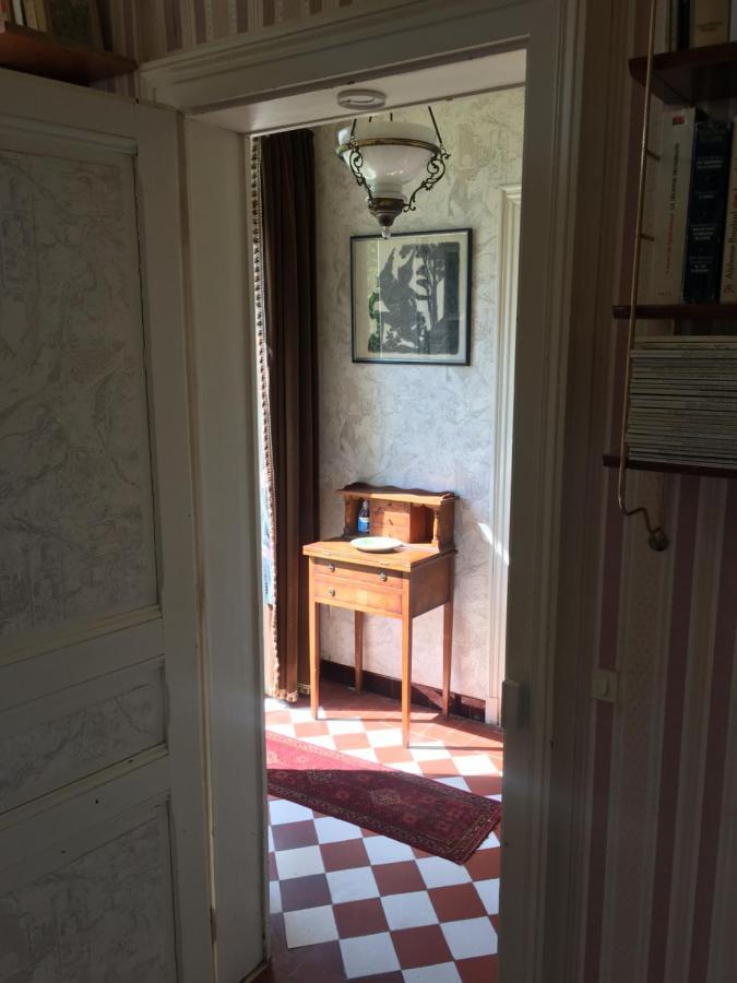 Le Refuge private entrance 2/4 pers dans maison 17eme siècle.Parking. calme Autreches Esterno foto